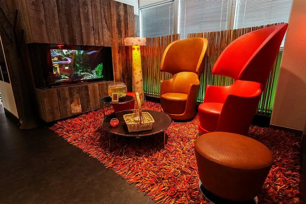 Qbic Hotel WTC Amsterdam