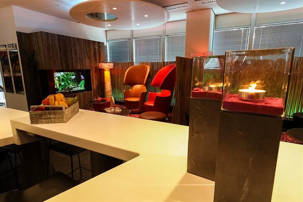 Qbic Hotel WTC Amsterdam