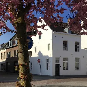https://stadsvilla-met-patio-in-centrum-maastricht.maastrichthotels.net